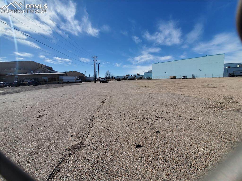 800 8TH Street - Photo 1