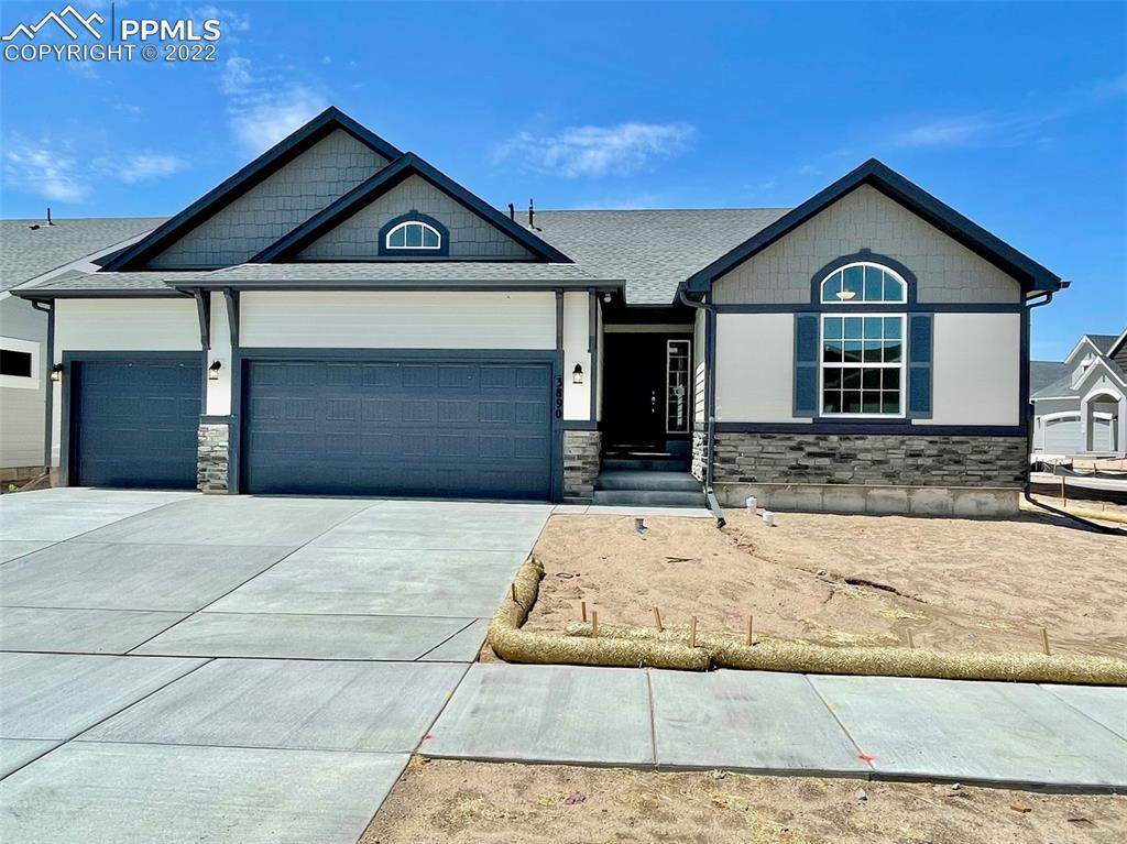 3890 Ivy Hill Drive - Photo 1