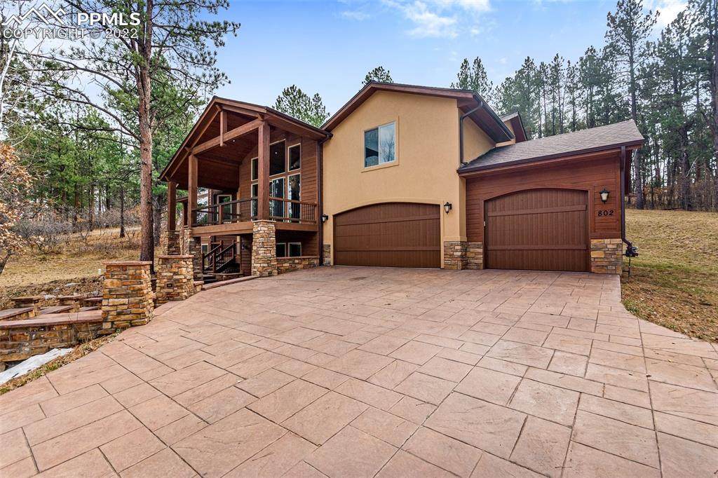 802 Independence Drive - Photo 1