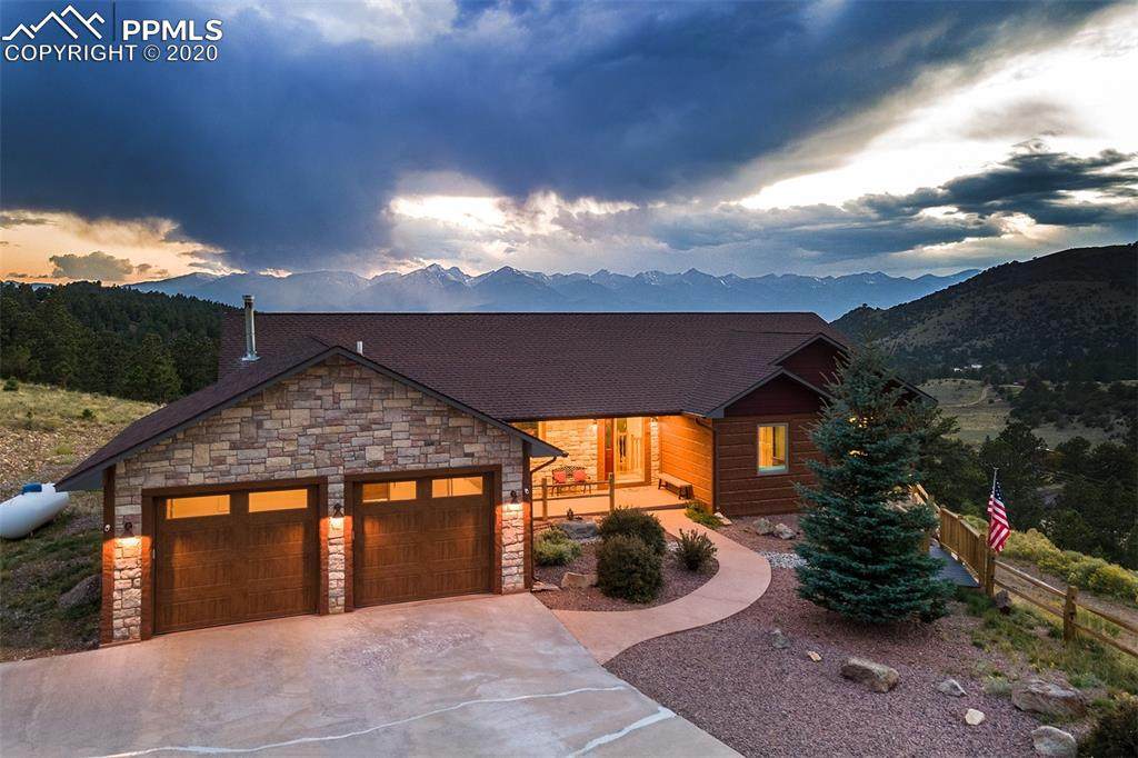 298 Mistletoe Way - Photo 1