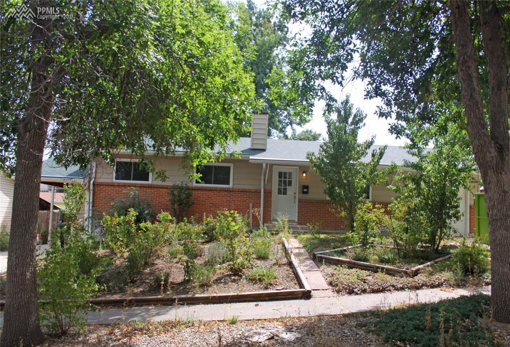 1527 Rushmore Drive - Photo 1