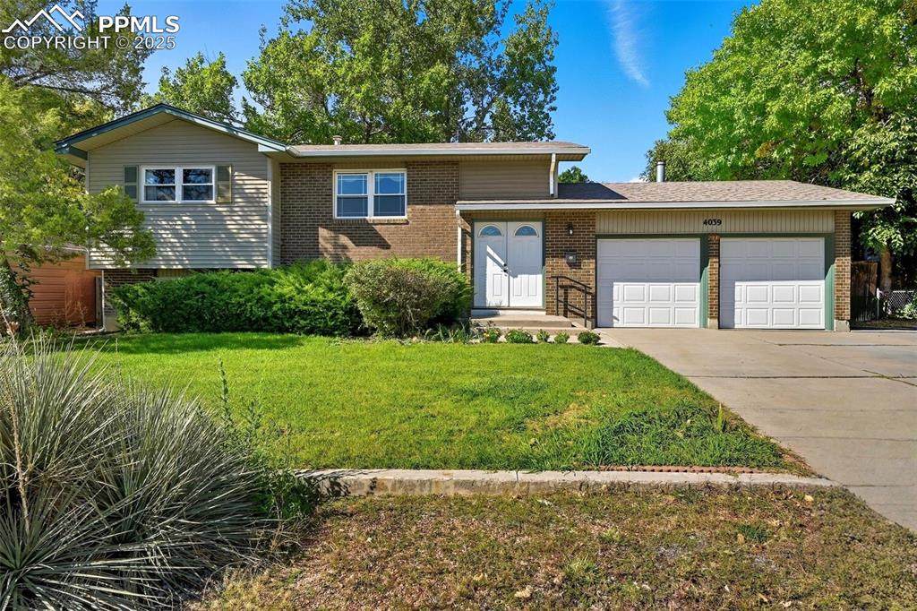 4039 North Drive - Photo 1