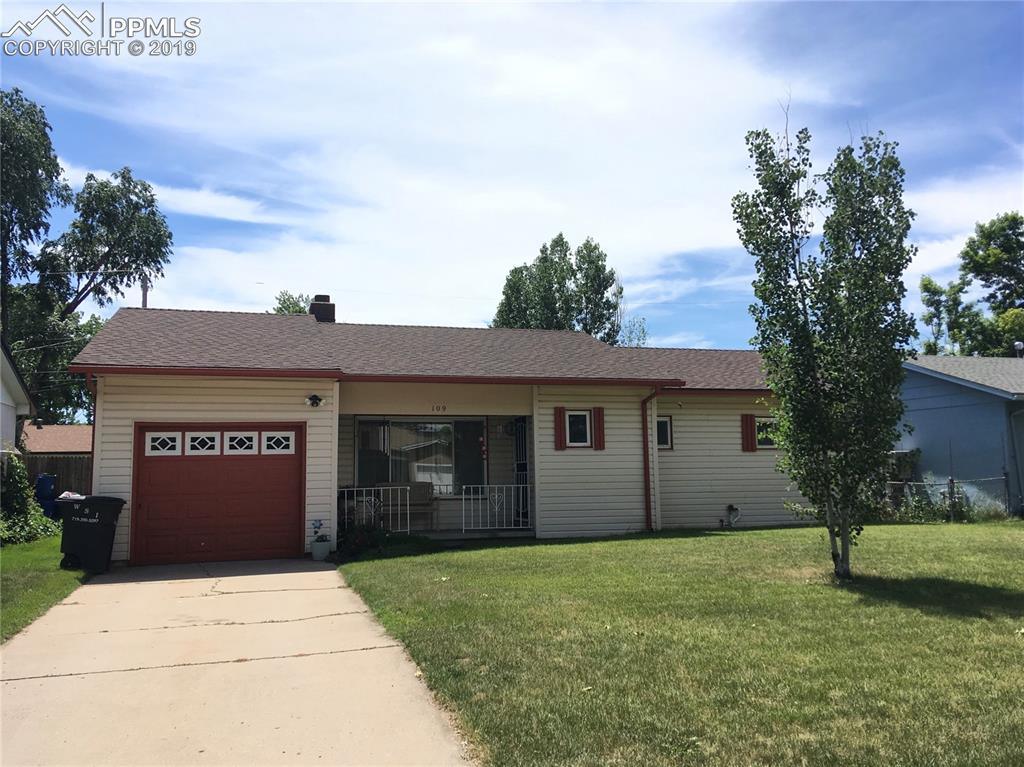 109 Davie Drive - Photo 1