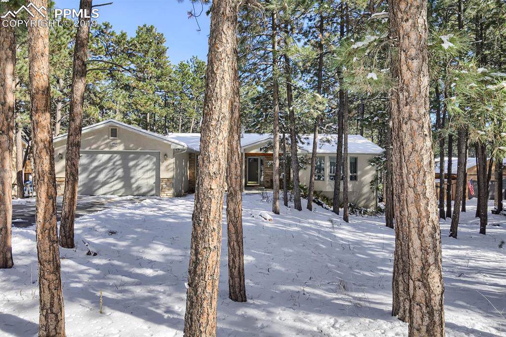 15455 Pleasant View Drive - Photo 1