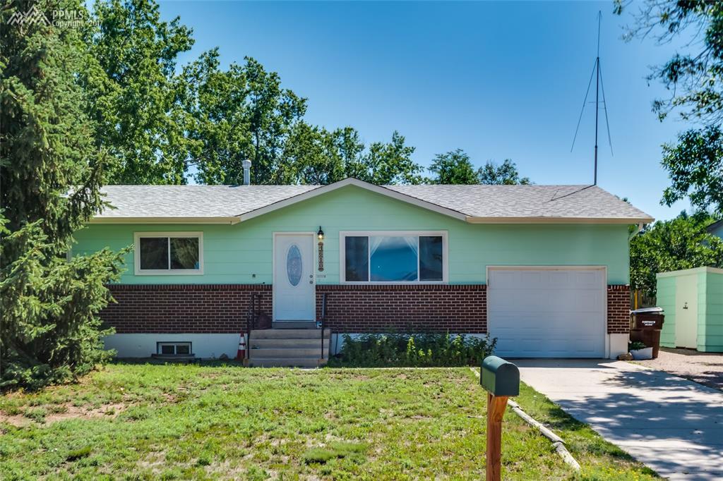 4610 Splendid Circle - Photo 1