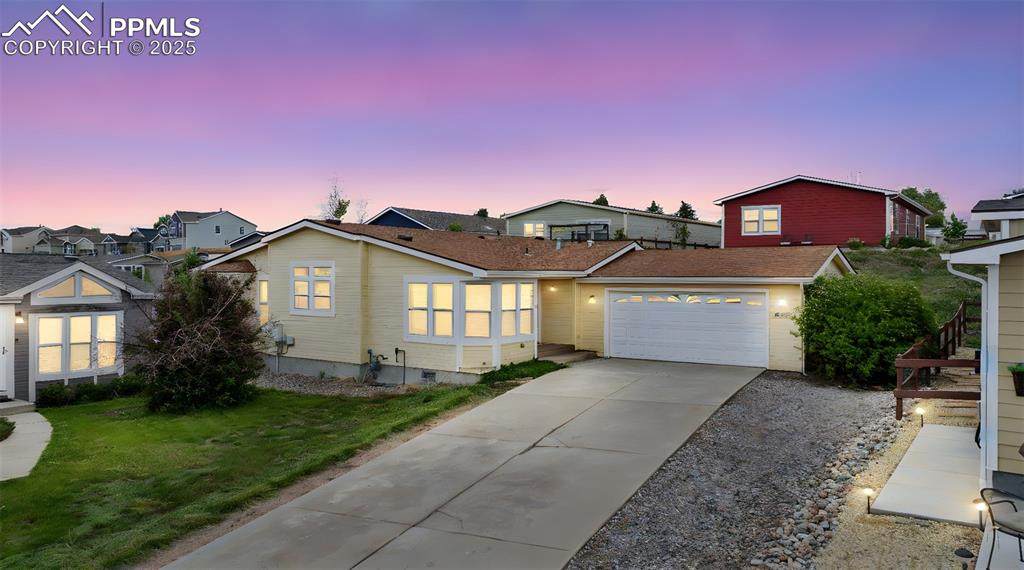 4481 Kingfisher Point - Photo 1