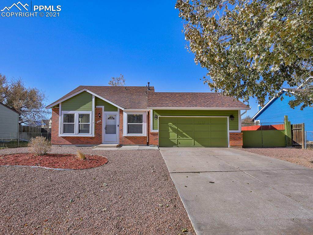 1130 Bayberry Drive - Photo 1