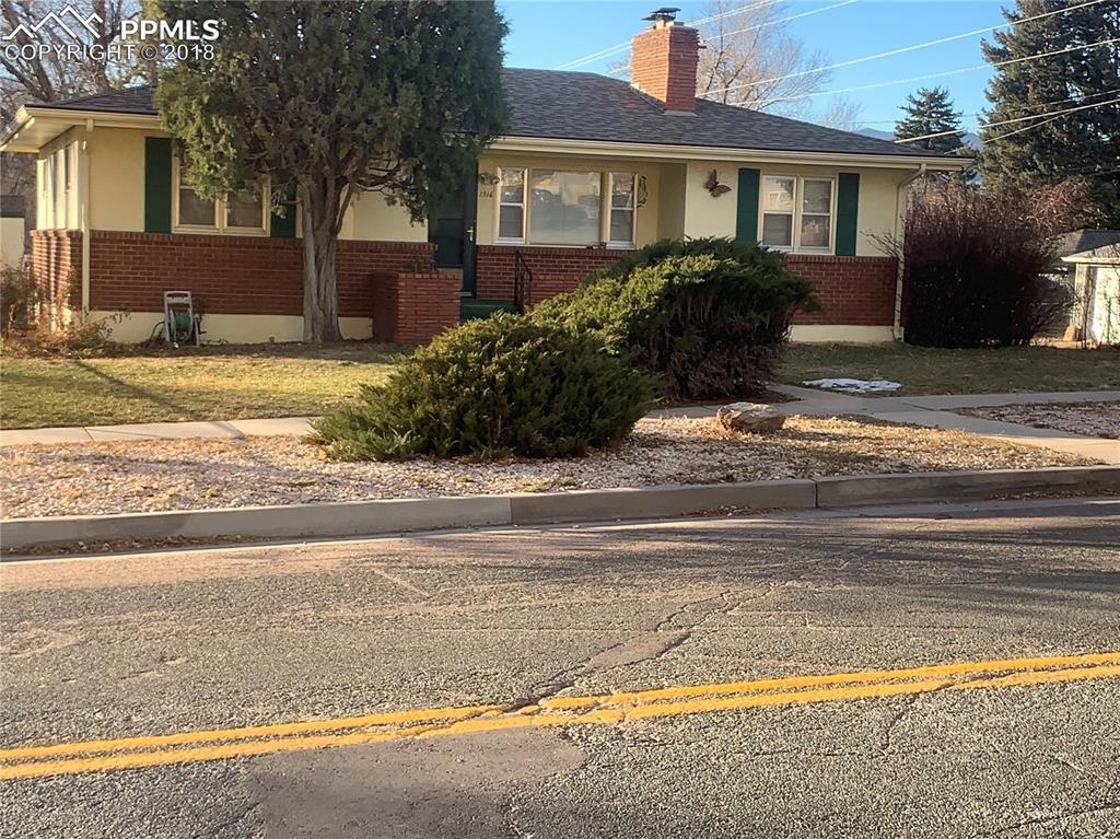 1316 Hancock Avenue - Photo 1