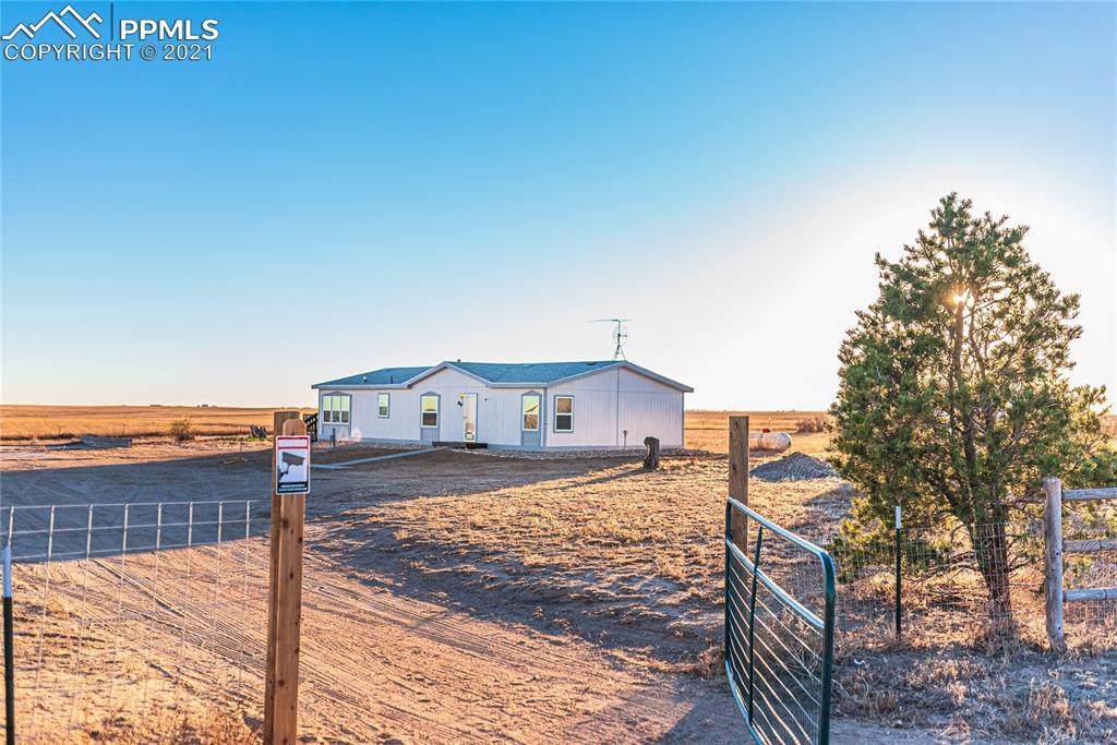 1808 County Road - Photo 1