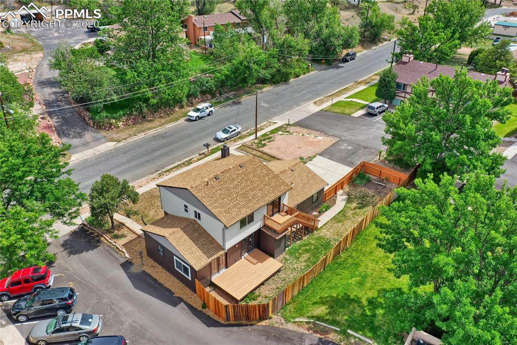 1501 Manitou Boulevard - Photo 1