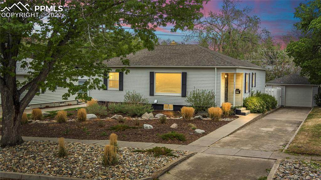 1029 Farragut Avenue - Photo 1