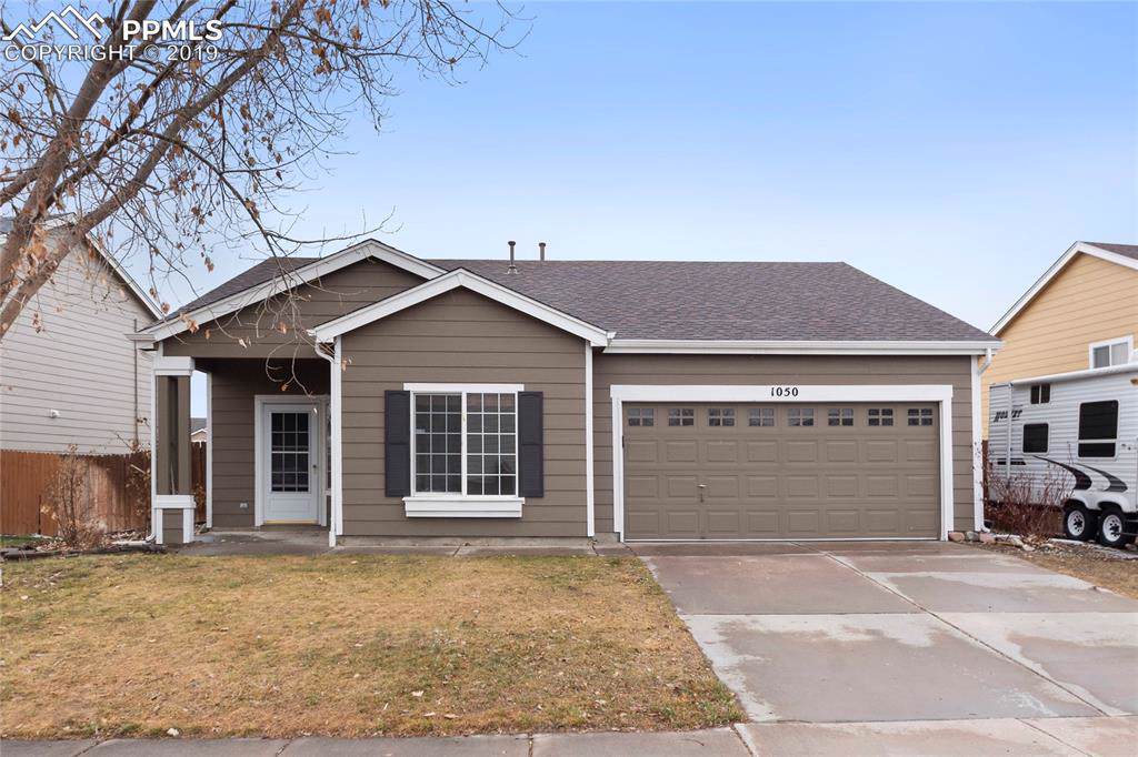 1050 Clogger Lane - Photo 1