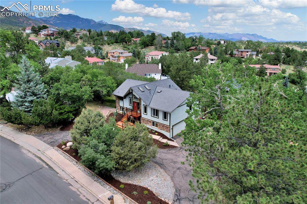 220 Childe Drive - Photo 1