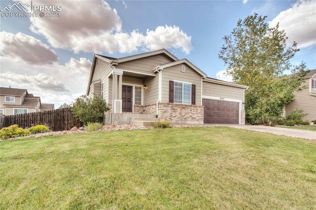 9140 Sunningdale Road - Photo 1
