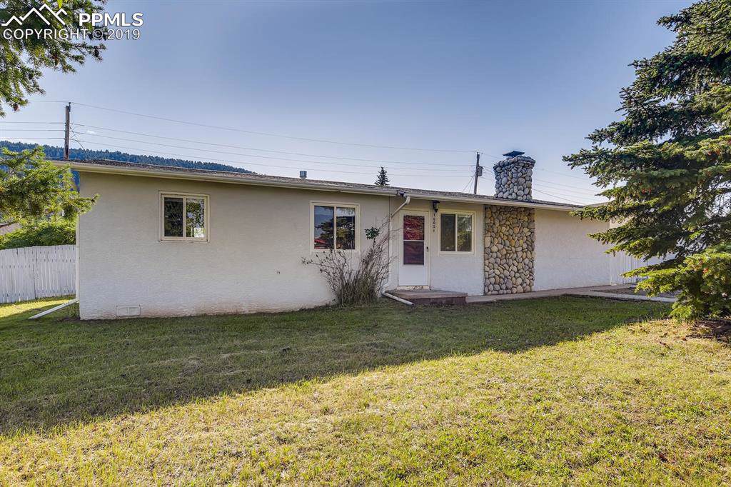 1005 Fullview Street - Photo 1