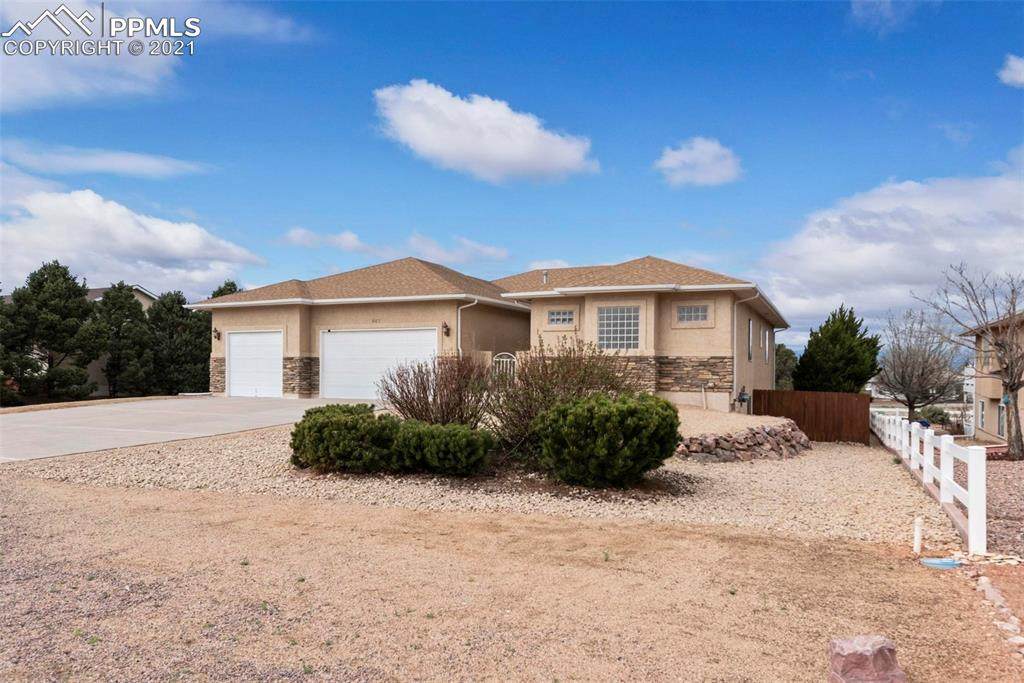 463 Hahns Peak Avenue - Photo 1