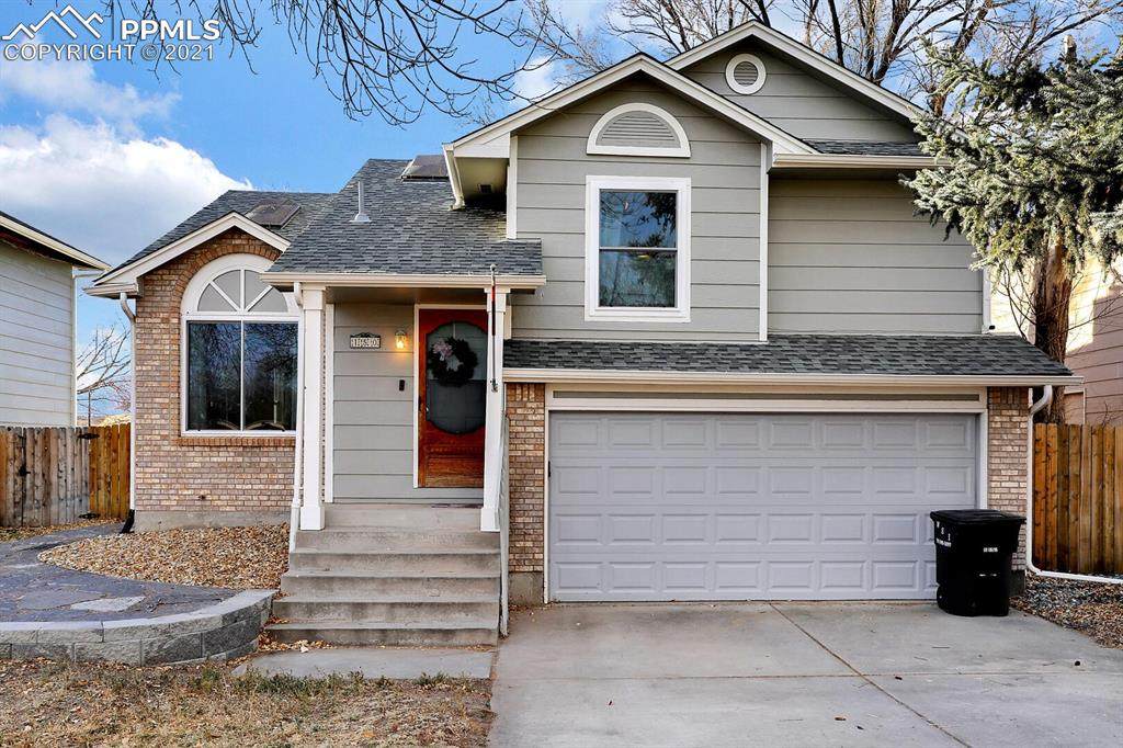 150 Dix Circle - Photo 1