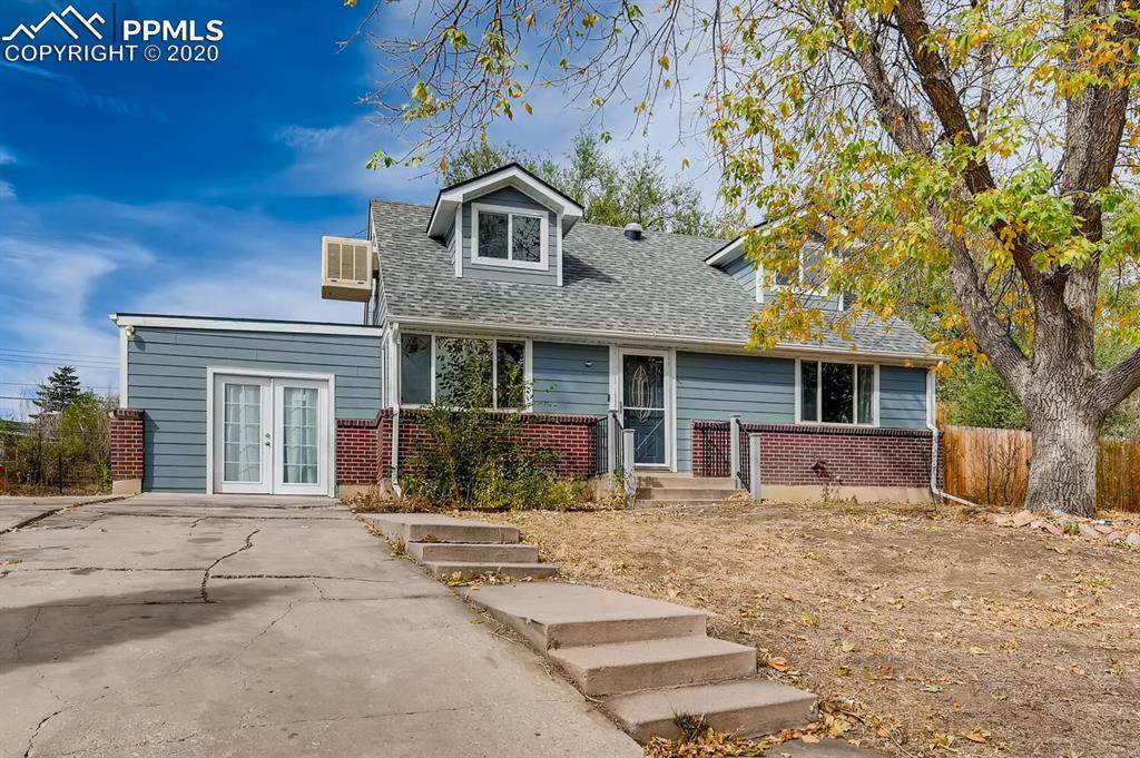 514 Loomis Circle - Photo 1