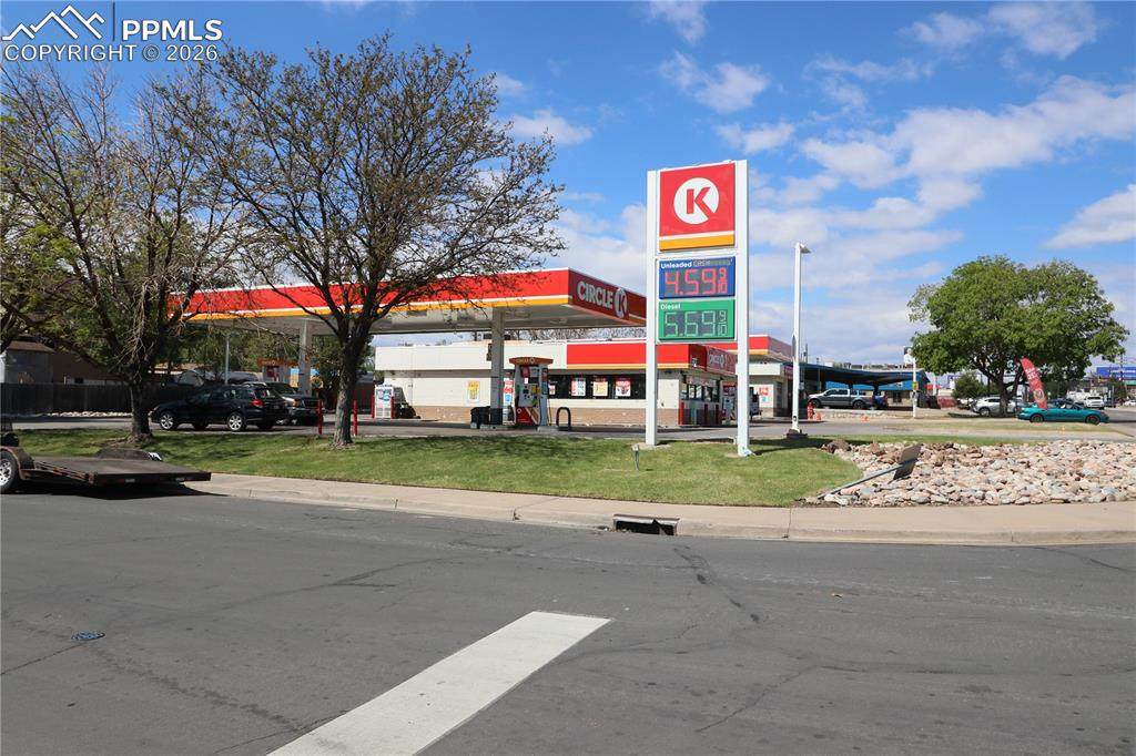 2202 Evans Avenue - Photo 1