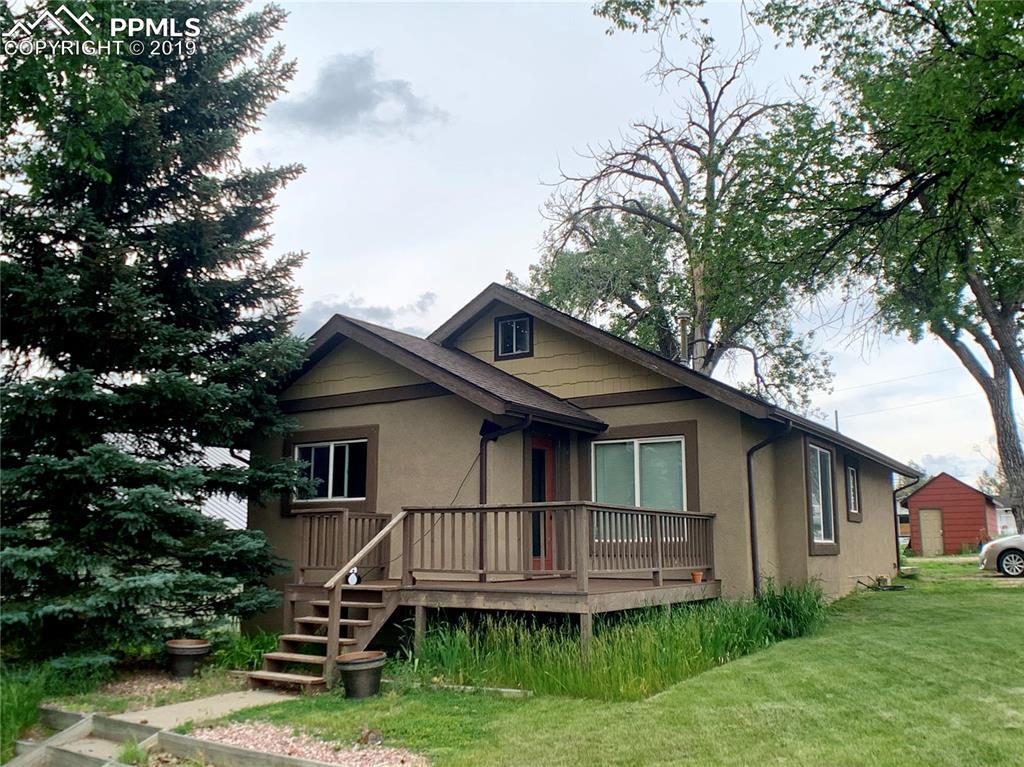 520 Sioux Avenue - Photo 1