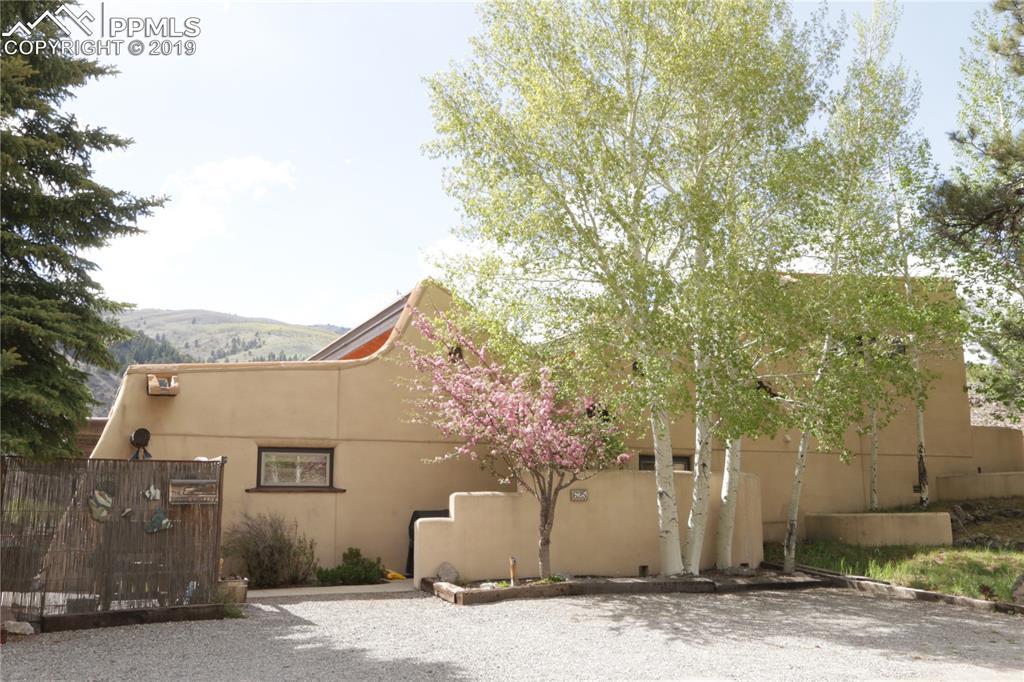 625 Pine Street - Photo 1