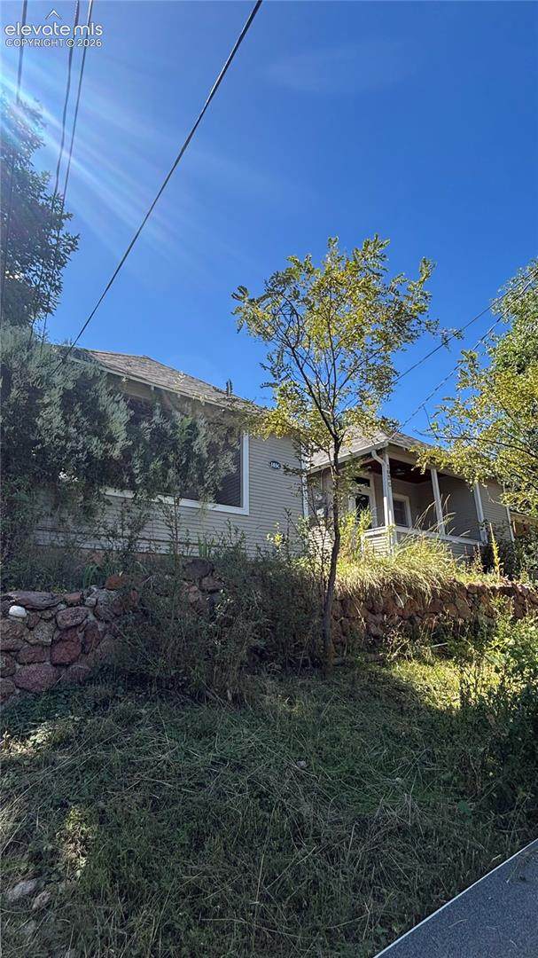 103 Ruxton Avenue - Photo 1