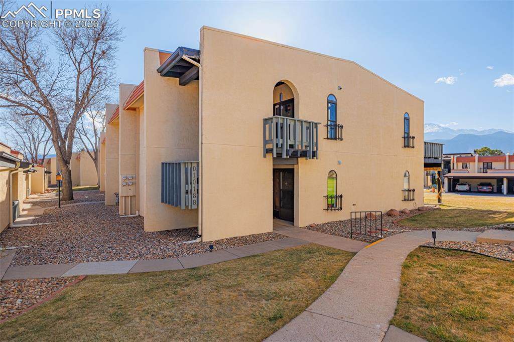 1018 Fontmore Road - Photo 1