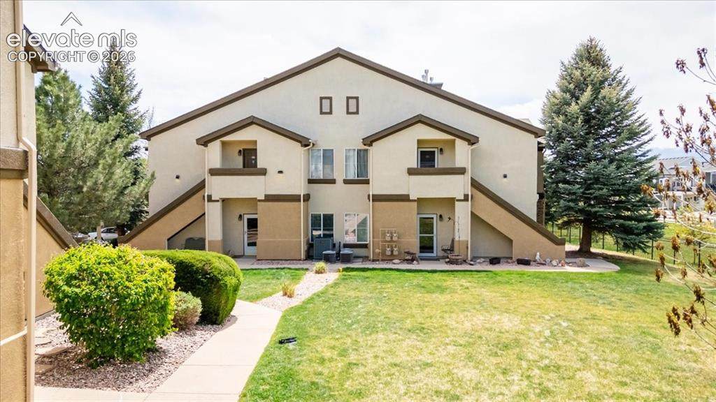 4008 Riviera Grove - Photo 1