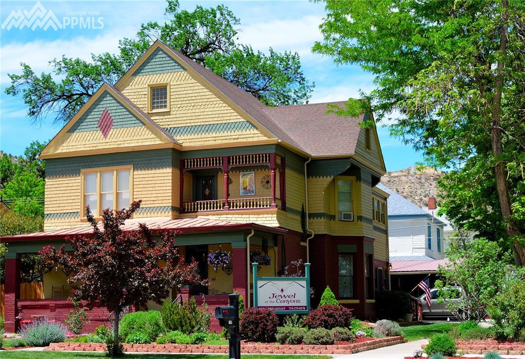 429 Greenwood Avenue - Photo 1