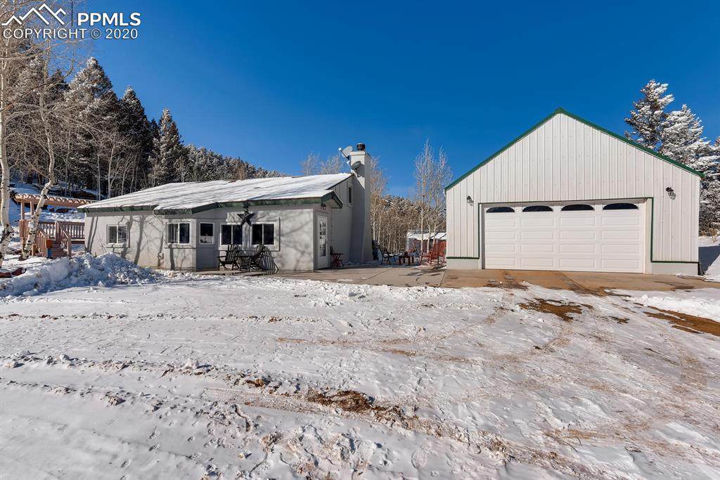 460 Spruce Drive - Photo 1