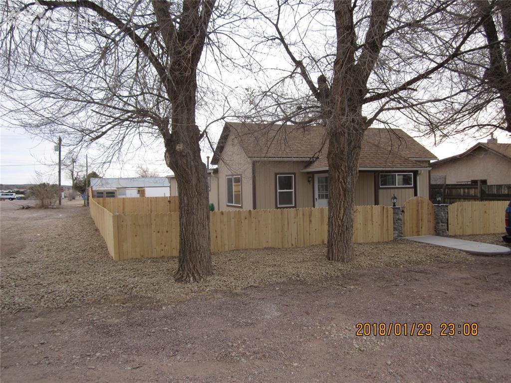 112 Hawkins Street - Photo 1