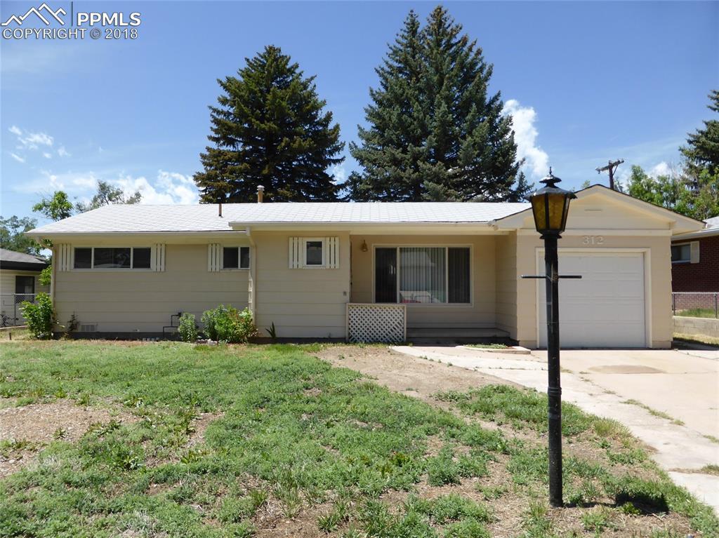 312 Steven Drive - Photo 1