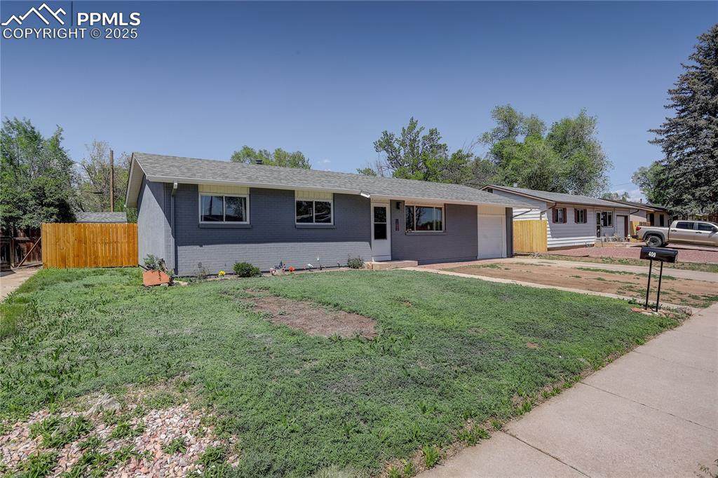 409 Columbine Street - Photo 1