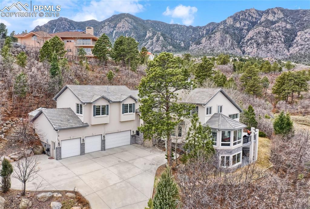360 Childe Drive - Photo 1
