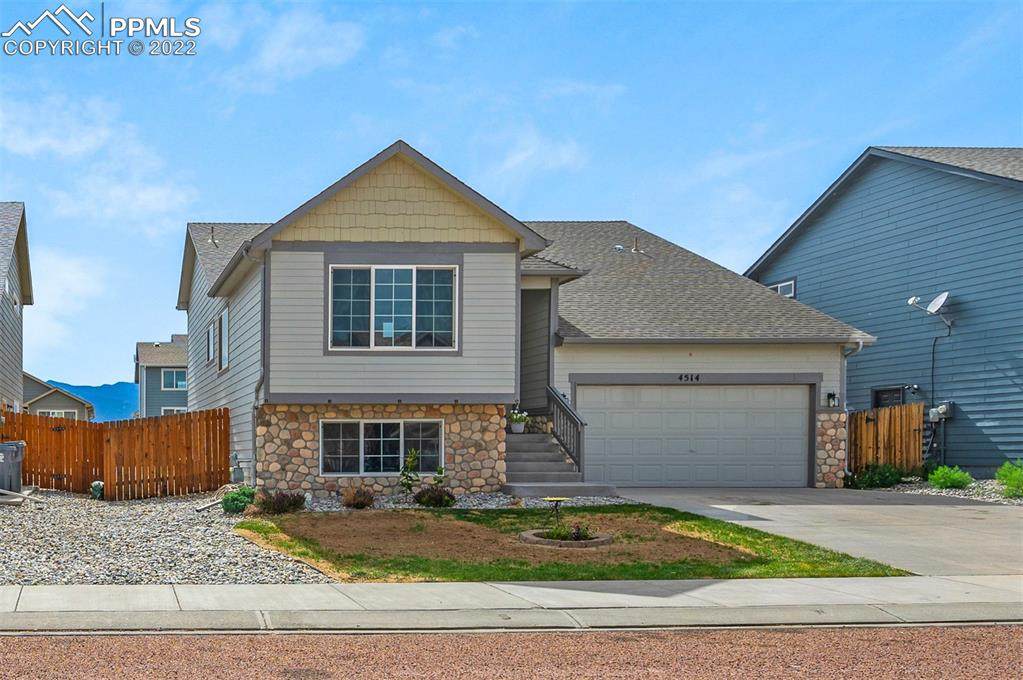 4514 Brylie Way - Photo 1