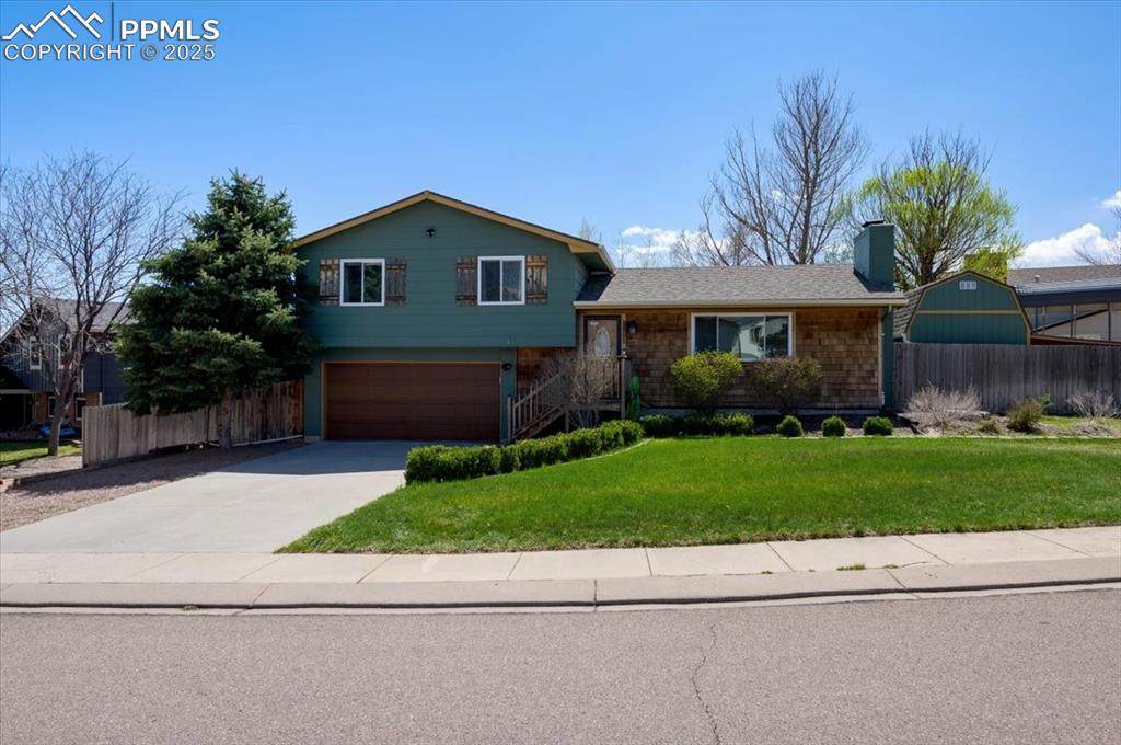 5601 Lantana Circle - Photo 1