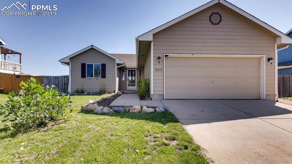 1113 Sunrise Circle - Photo 1