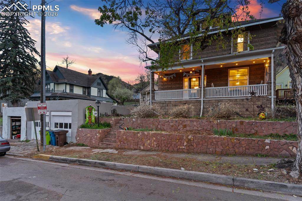 819 Duclo Avenue - Photo 1