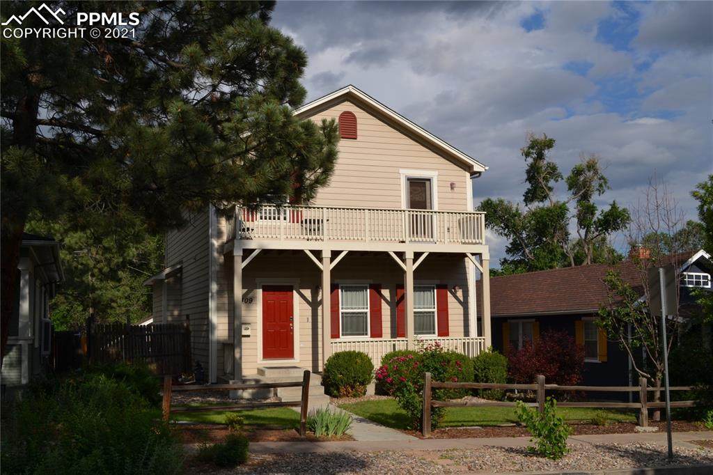 409 Walnut Street - Photo 1