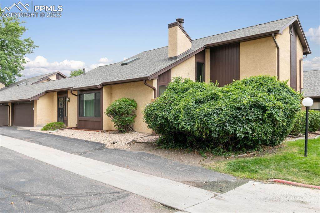 4534 Winewood Village Drive - Photo 1