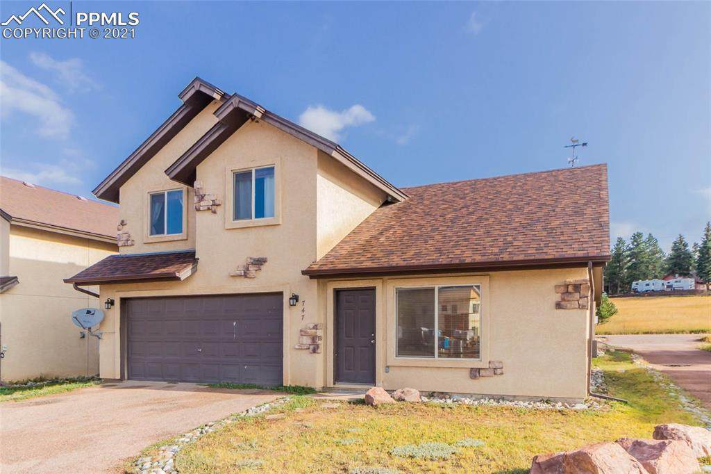 747 Apache Trail - Photo 1
