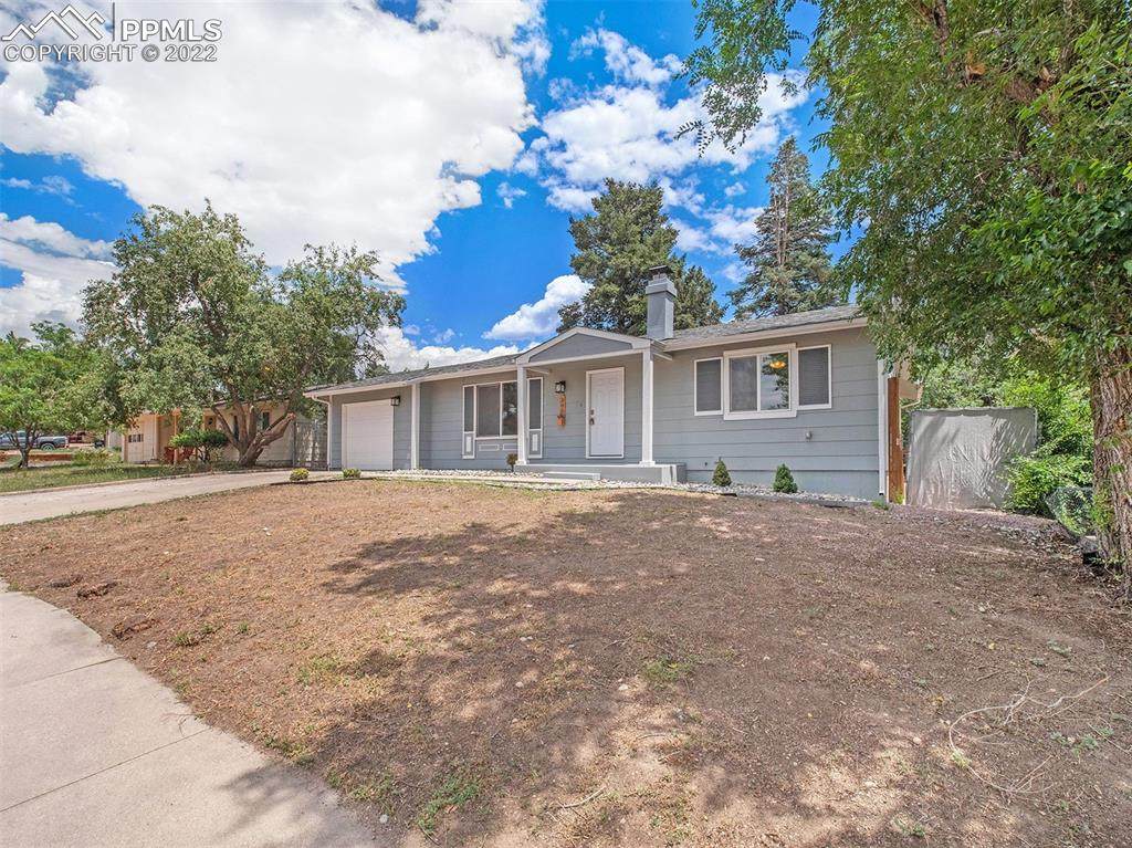 305 Kenady Circle - Photo 1