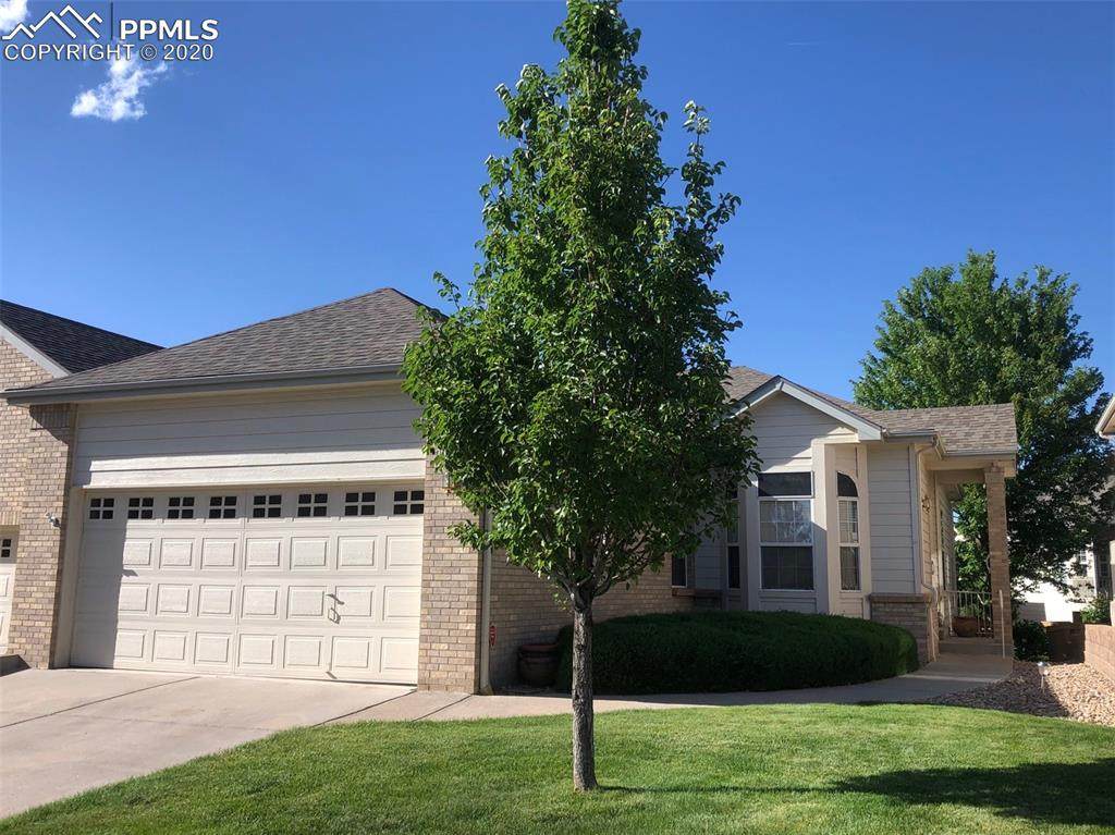 36 Woodland Circle - Photo 1