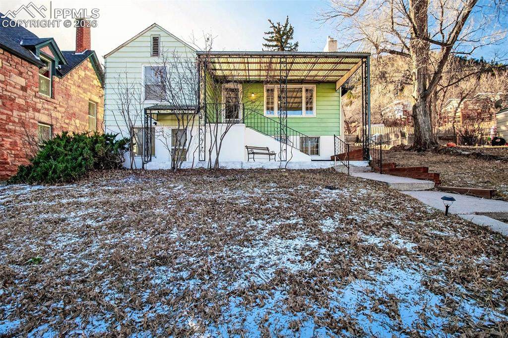 815 Midland Avenue - Photo 1