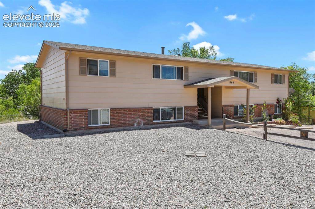 1165 Chiricahua Loop - Photo 1