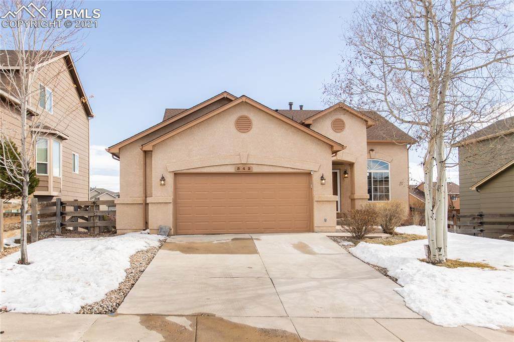 542 Oxbow Drive - Photo 1