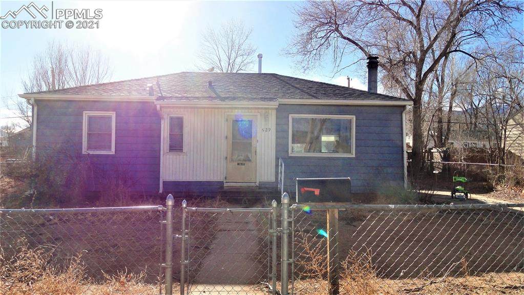 529 Warren Avenue - Photo 1