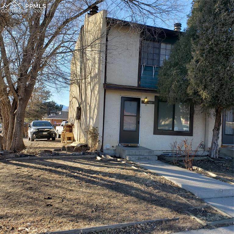 1102 Delaware Drive - Photo 1