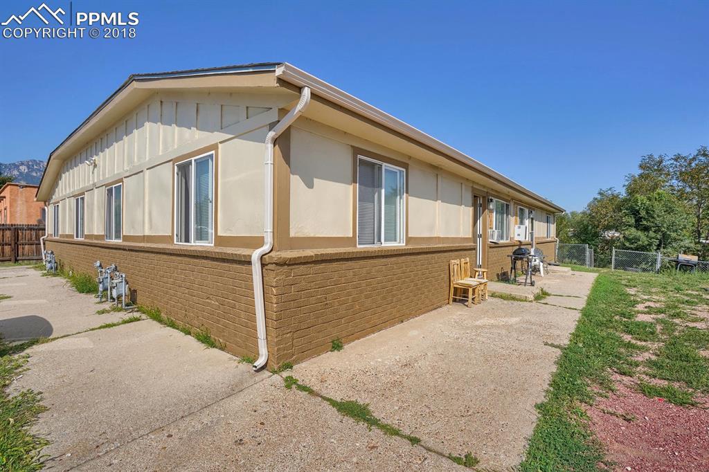 1716 Hampton South Street - Photo 1