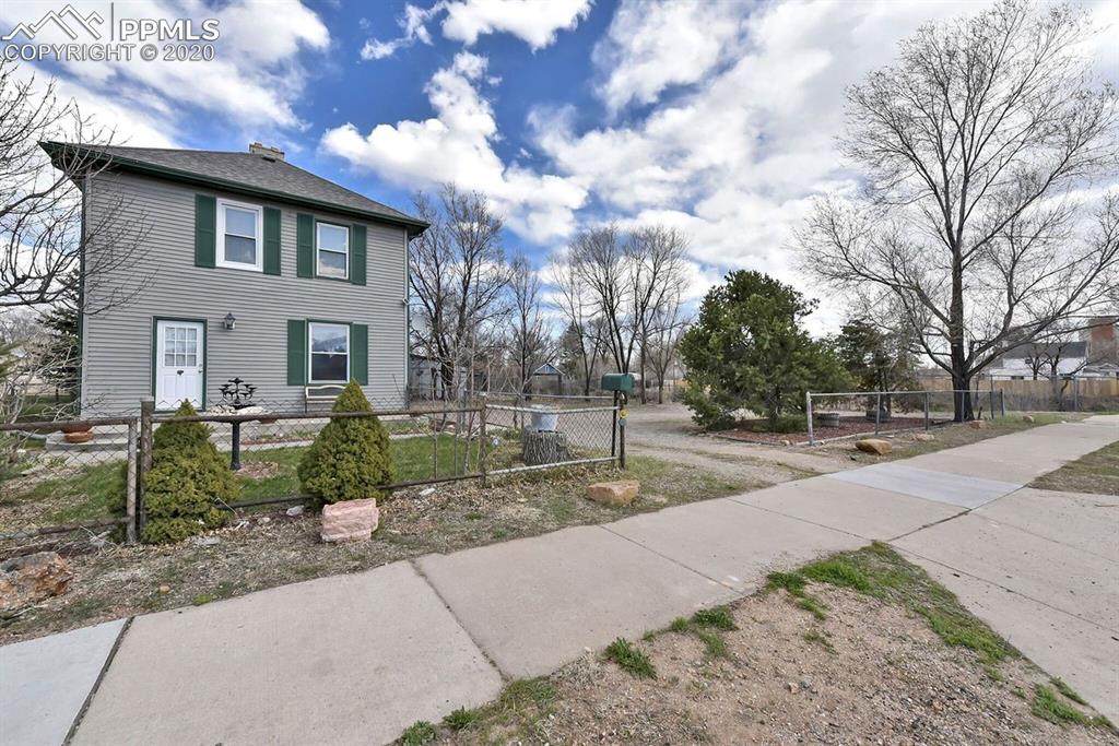 2601 Cascade Avenue - Photo 1 2601 Cascade Avenue - Photo 1